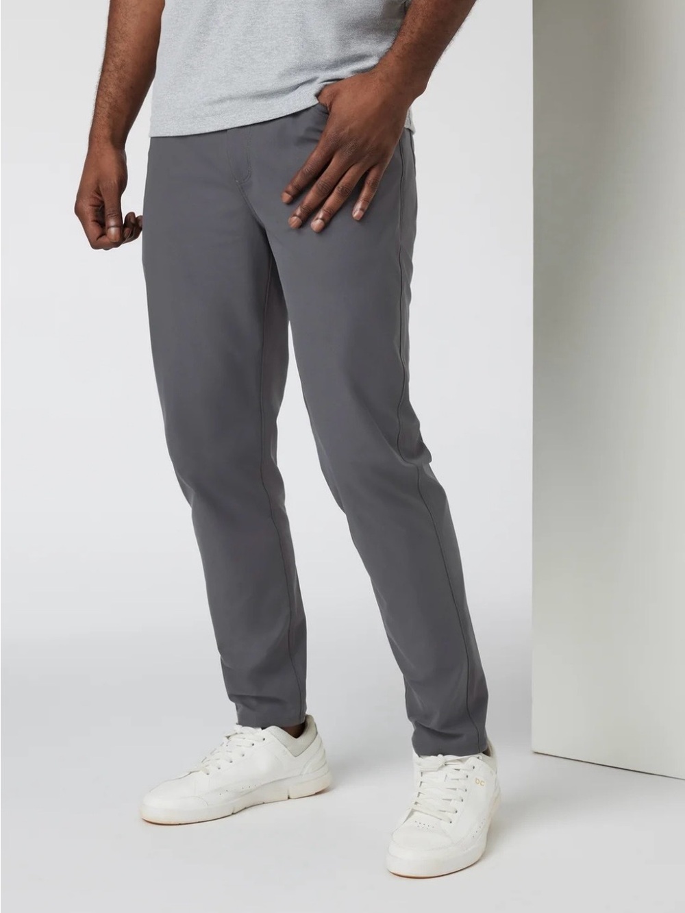 Vuori Men's Meta Pants in Steel Grey Size 30 Slim Fit NWT